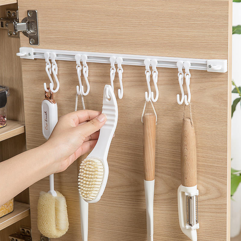 Punch Free Hooks for Easy Organisation